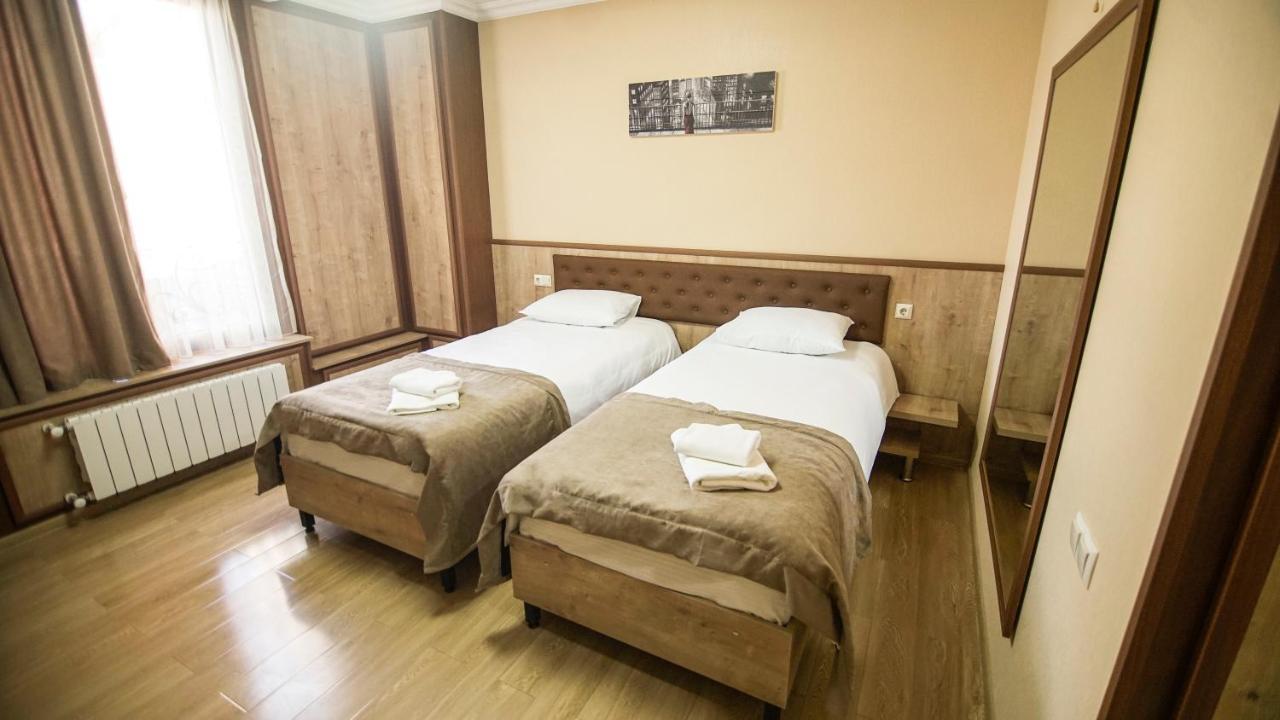 Hotel Juralius Тбилиси Экстерьер фото