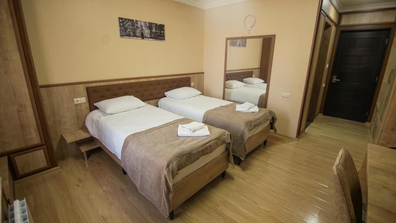 Hotel Juralius Тбилиси Экстерьер фото