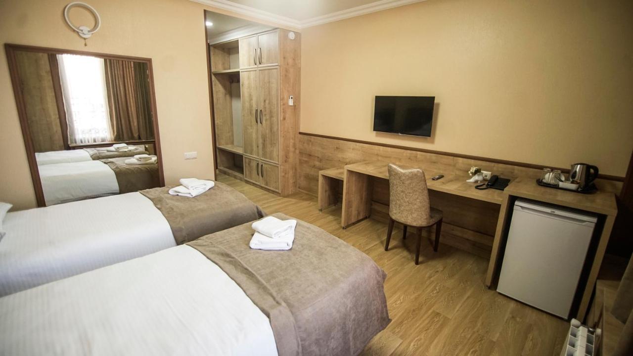 Hotel Juralius Тбилиси Экстерьер фото